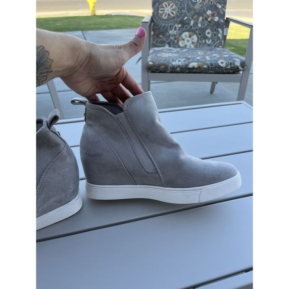 Anne Klein Ackarsen Wedge Bootie  - Size 8.5 - Gray - Picture 7 of 9